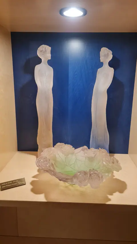 2 sculptures Amelie rose et coupe rose